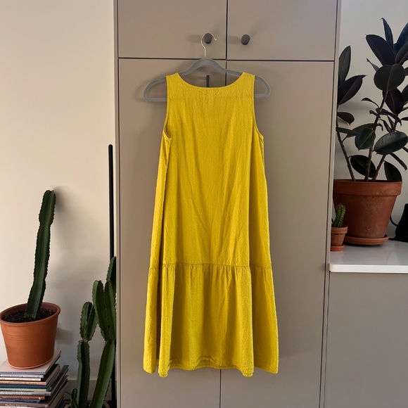 Eileen Fisher Organic Cotton Ripple Tiered Dress in Sunbeam SP - Picture 3 of 6